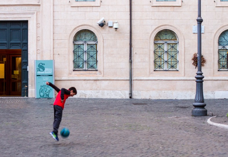 2016-11-11-17-56-40-1roma16